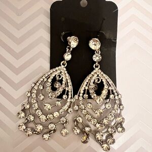 Fashion Jewelry Silver Crystal Chandelier Earrings (pierce)